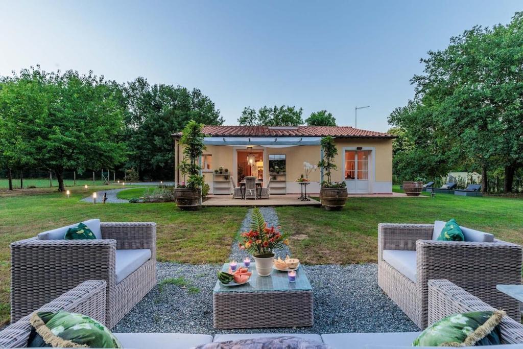Villa Bassotta, A Charming Cottage Lucca Kültér fotó