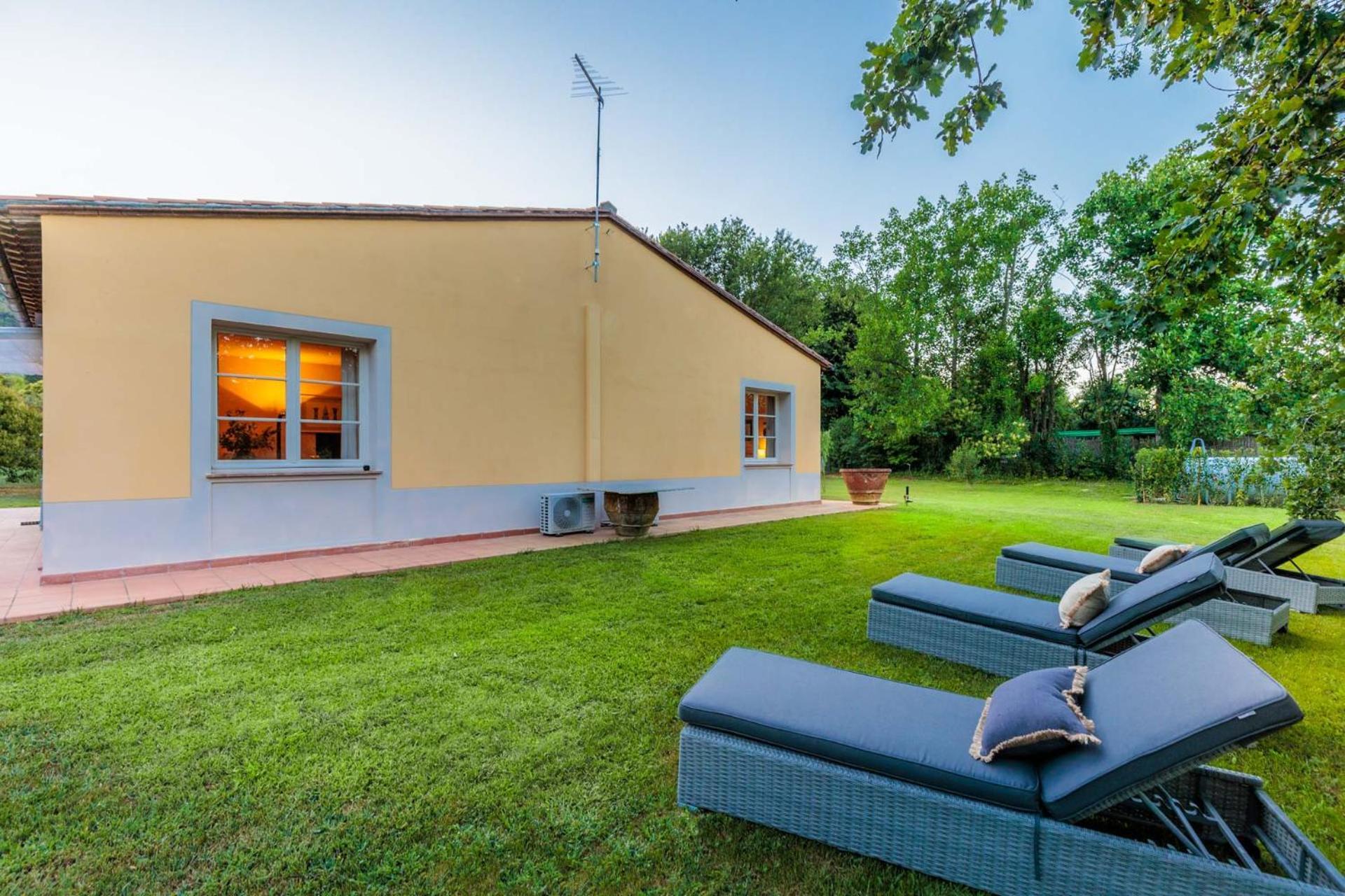 Villa Bassotta, A Charming Cottage Lucca Kültér fotó
